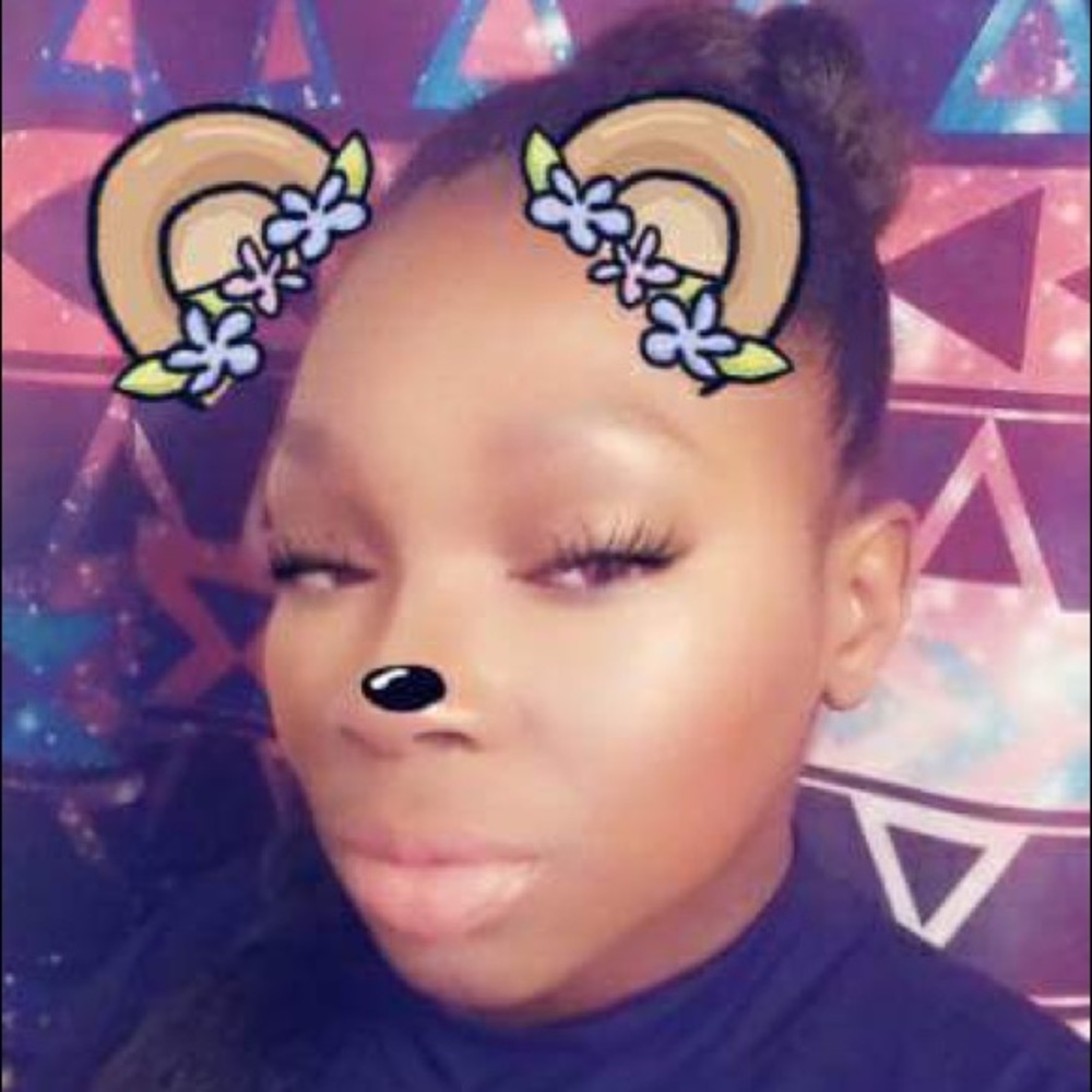 Meet your Posher, Michelae